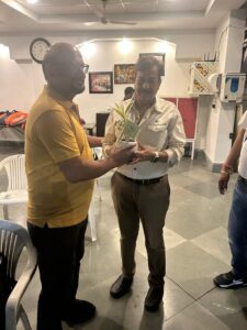 Smiling Tree gifts plants to Tennis fraternity of Roshanara Club and Chelmsford Club, Delhi